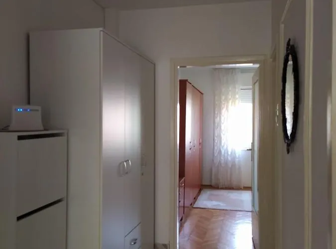 Tara דירה ורדניק